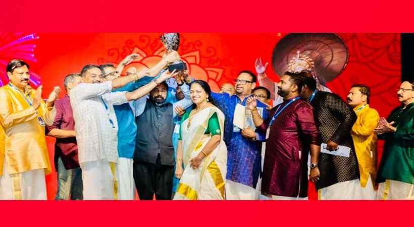 ജിജി കോശി-ബീന ദമ്പതികൾ ട്രൈസ്റ്റേറ്റ് കേരളഫോറം കർഷകരത്നം 2024.