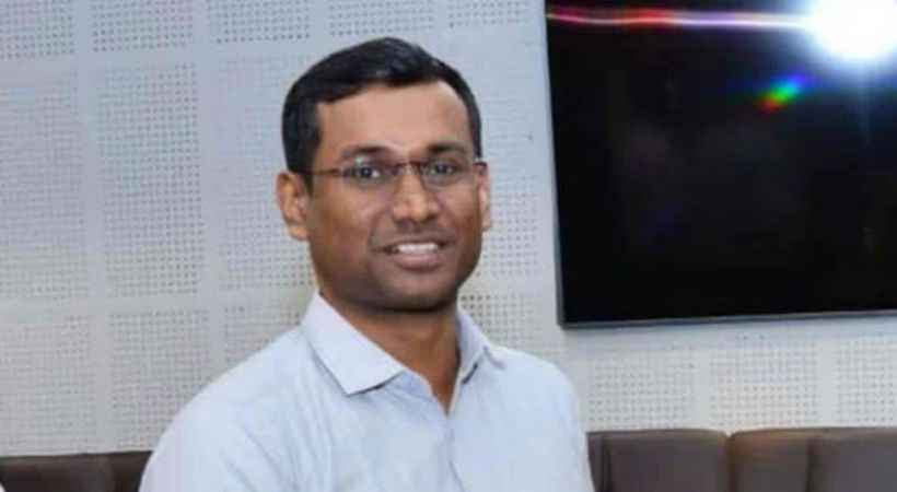 എഡിഎം നവീന് ബാബുവിന്റെ കുടുംബത്തോട് മാപ്പ് പറഞ്ഞ് കണ്ണൂര് കലക്ടര്
