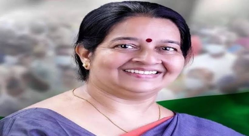 കലൂർ സ്റ്റേഡിയത്തിലെ ഗ്യാലറിയിൽനിന്ന് കാൽവഴുതി താഴേക്ക് വീണു; ഉമ തോമസിന് ഗുരുതര പരിക്ക്.