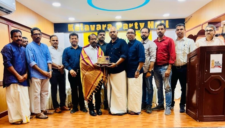 കെ . പി . എ സ്ഥാപകാംഗം കിഷോർ കുമാറിന് യാത്രയയപ്പു നൽകി .