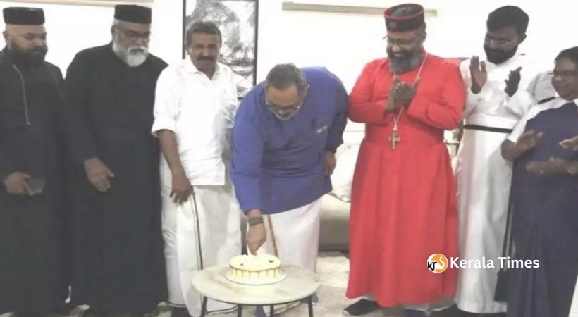 കന്യാസ്ത്രീകള്ക്ക് ജാമ്യം ലഭിച്ചതില് സന്തോഷം; നന്ദിയായി BJP ഓഫീസില് കേക്ക് കൊണ്ട് എത്തി ക്രൈസ്തവ നേതാക്കള്