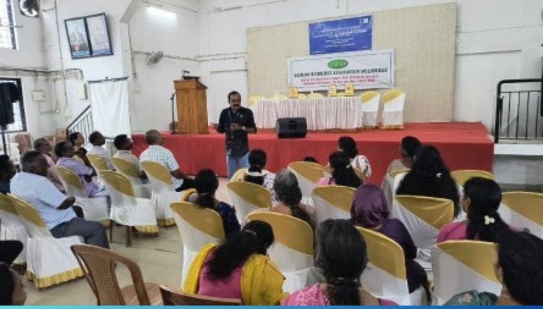 അവബോധമില്ലാത്തതിനാലും ഭയവും മൂലമാണ് സൈബർ കുറ്റകൃത്യങ്ങൾക്ക് ആളുകൾ ഇരയാക്കപെടുന്നതെന്ന് കൊച്ചി സൈബർ ക്രൈം പോലീസ്