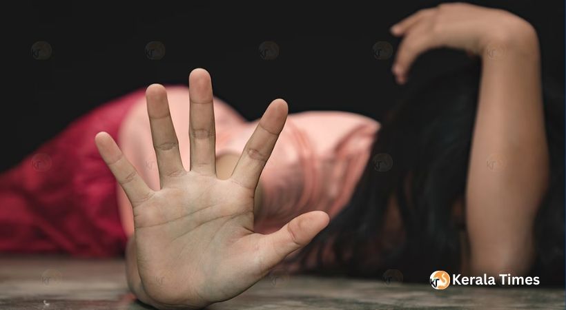 ലിഫ്റ്റ് വാഗ്ദാനം ചെയ്ത് യുവതിയെ തട്ടിക്കൊണ്ടുപോയി; മണിക്കൂറുകൾ നീണ്ട ക്രൂര പീഡനത്തിന് ശേഷം റോഡിൽ ഉപേക്ഷിച്ചു.
