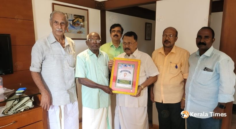 രാഷ്ട്രീയ നിഷ്ക്കളങ്കതയുടെ ഉറവിടമാണ് ഇ.കെ.നായനാർ-പി.എസ്.ശ്രീധരൻ പിള്ള.