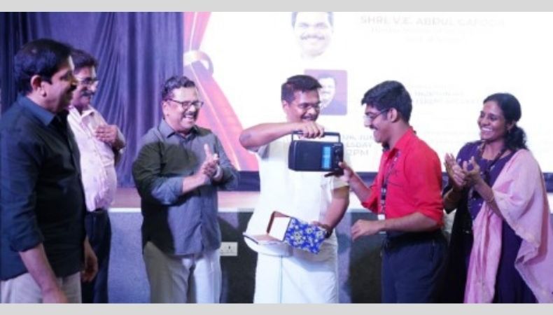 ഡിഫറന്റ് ആര്‍ട് സെന്റര്‍ ഭിന്നശേഷിക്കാര്‍ക്കായി അന്താരാഷ്ട്ര നിലവാരത്തില്‍ പ്രവര്‍ത്തിക്കുന്ന സ്ഥാപനം: മന്ത്രി വി.ഇ അബ്ദുള്‍ ഗഫൂര്‍