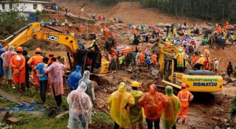 കള്ളാടി മണ്ണിടിച്ചിൽ: നാല് മൃതദേഹങ്ങൾ കൂടി കണ്ടെത്തി; മരണസംഖ്യ ഏഴായി, തിരച്ചിൽ തുടരുന്നു.