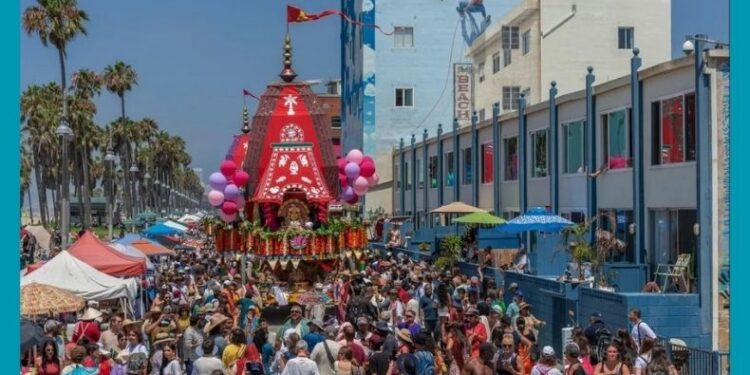 ലോസ് ആഞ്ചലസിൽ ഇസ്കോൺ സുവർണ്ണ ജൂബിലി രഥയാത്ര ആഘോഷിച്ചു.