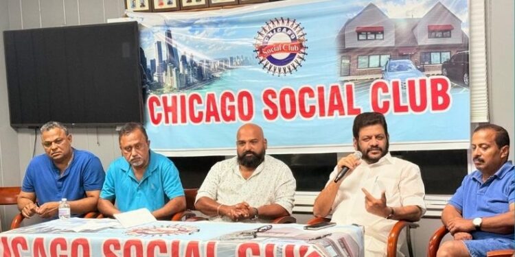 ചിക്കാഗോ സോഷ്യൽ ക്ലബ് വടംവലി ഉദ്ഘാടകൻ വി. കെ. ശ്രീകണ്ഠൻ എം.പി. സോഷ്യൽ ക്ലബ് സന്ദർശിച്ചു